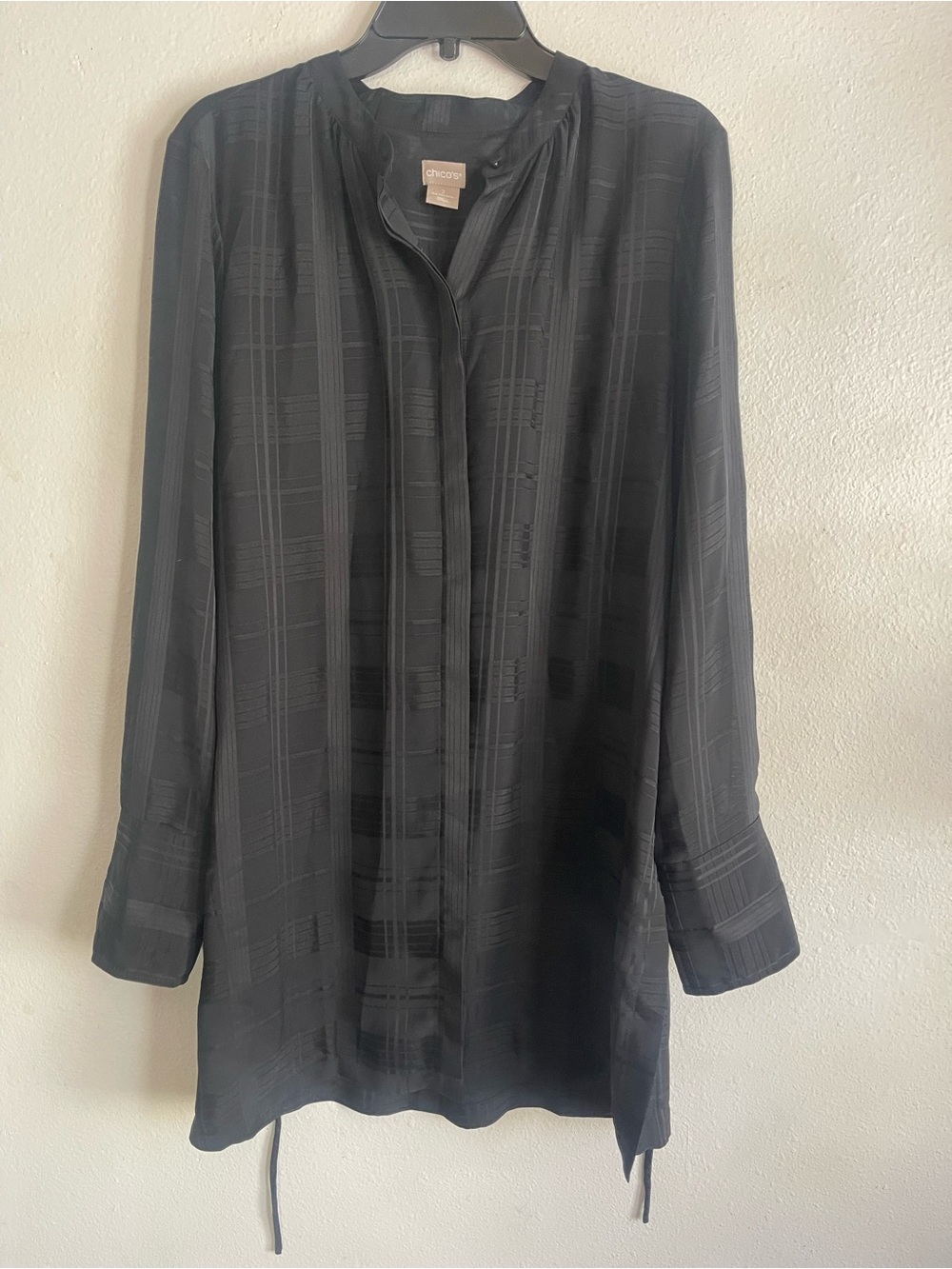 Chico's Black Textured Plaid Long-Sleeve Button Down Shirt